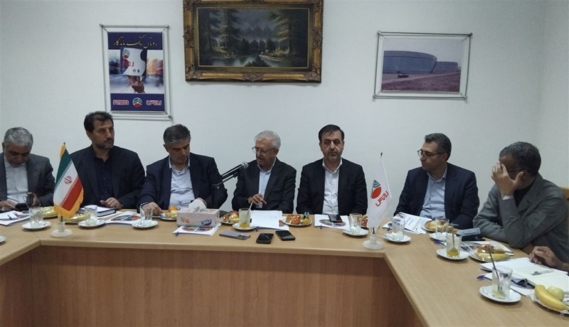 بازدید جناب آقای دکتر مهدی زندیه‌وکیلی استاندار استان مرکزی و هیات همراه از شرکت رنگ سازی روناس